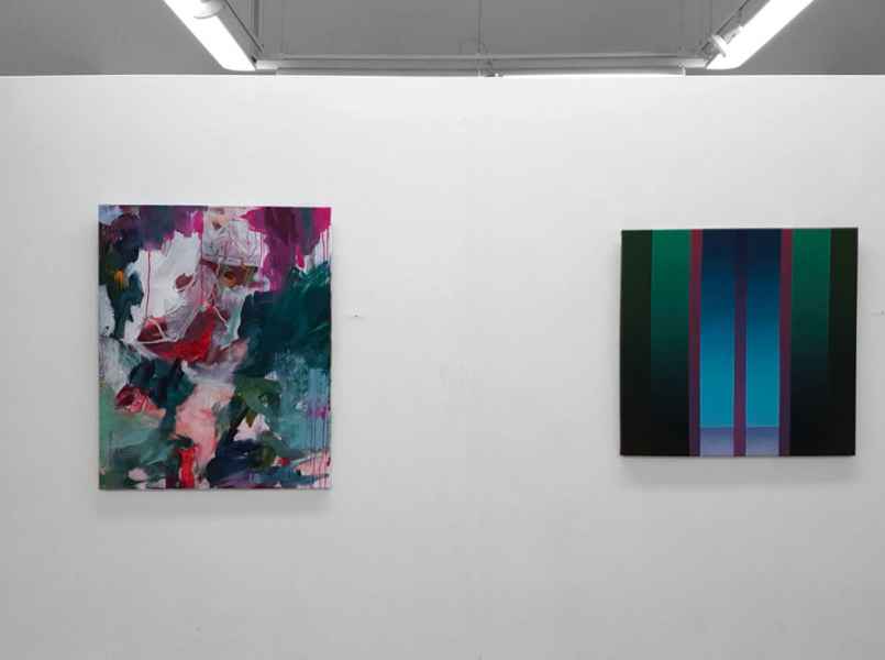 Beste Kunst BBK Ausstellung Augsburg Bild links Weisse Kuh